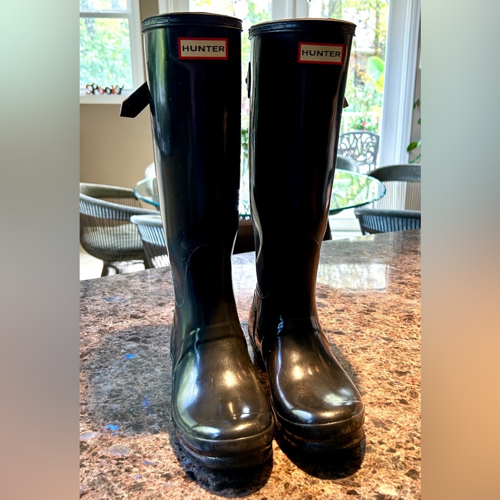 Hunter Original Tall Rain Boots in Glossy Black Size 7